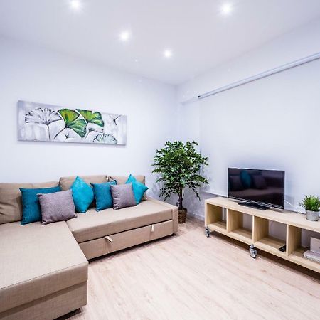 Malaga Urban Center Apartment ภายนอก รูปภาพ