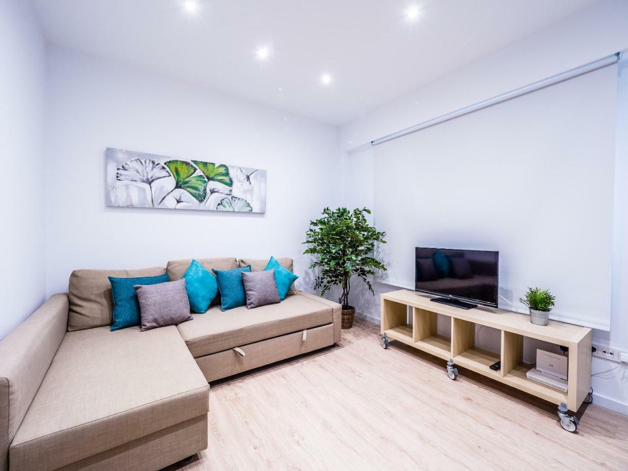 Malaga Urban Center Apartment ภายนอก รูปภาพ