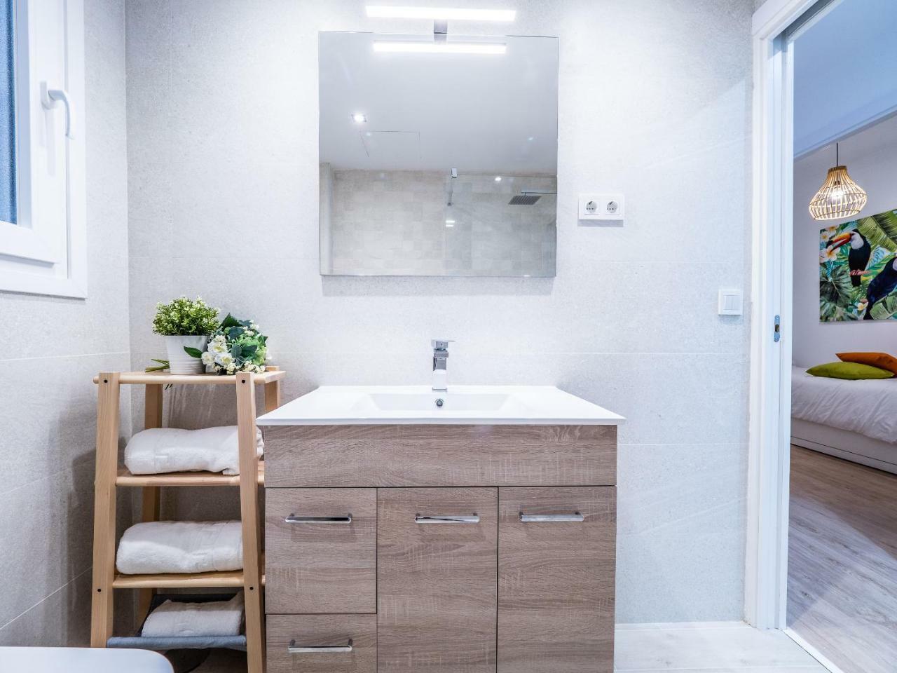 Malaga Urban Center Apartment ภายนอก รูปภาพ